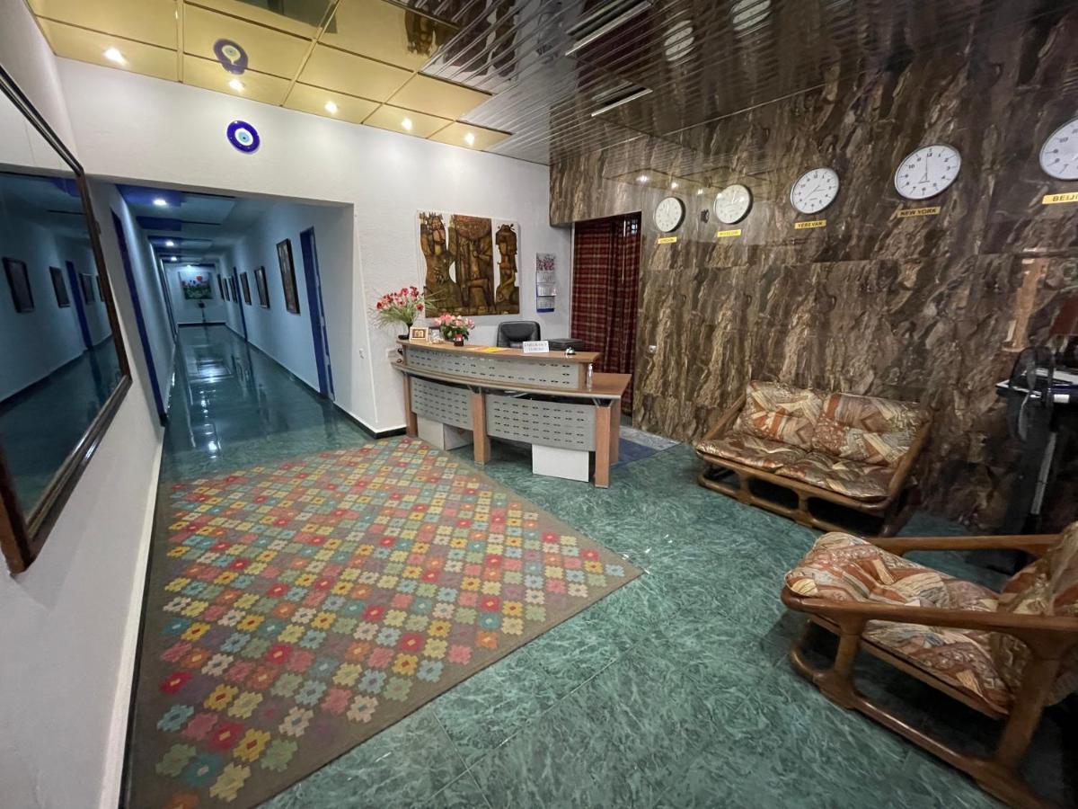 Hotel No Problem Erivan Exterior foto