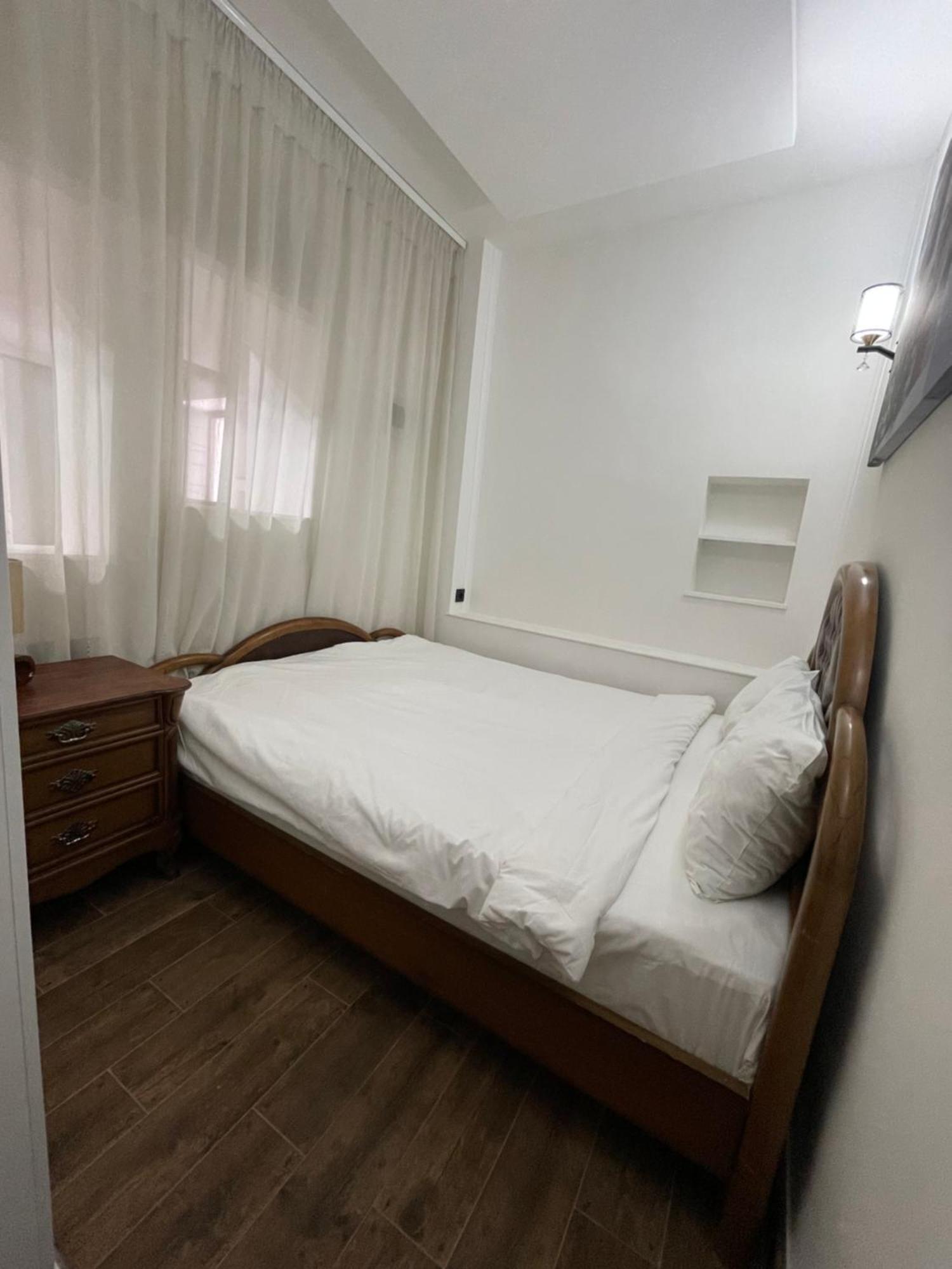 Hotel No Problem Erivan Exterior foto