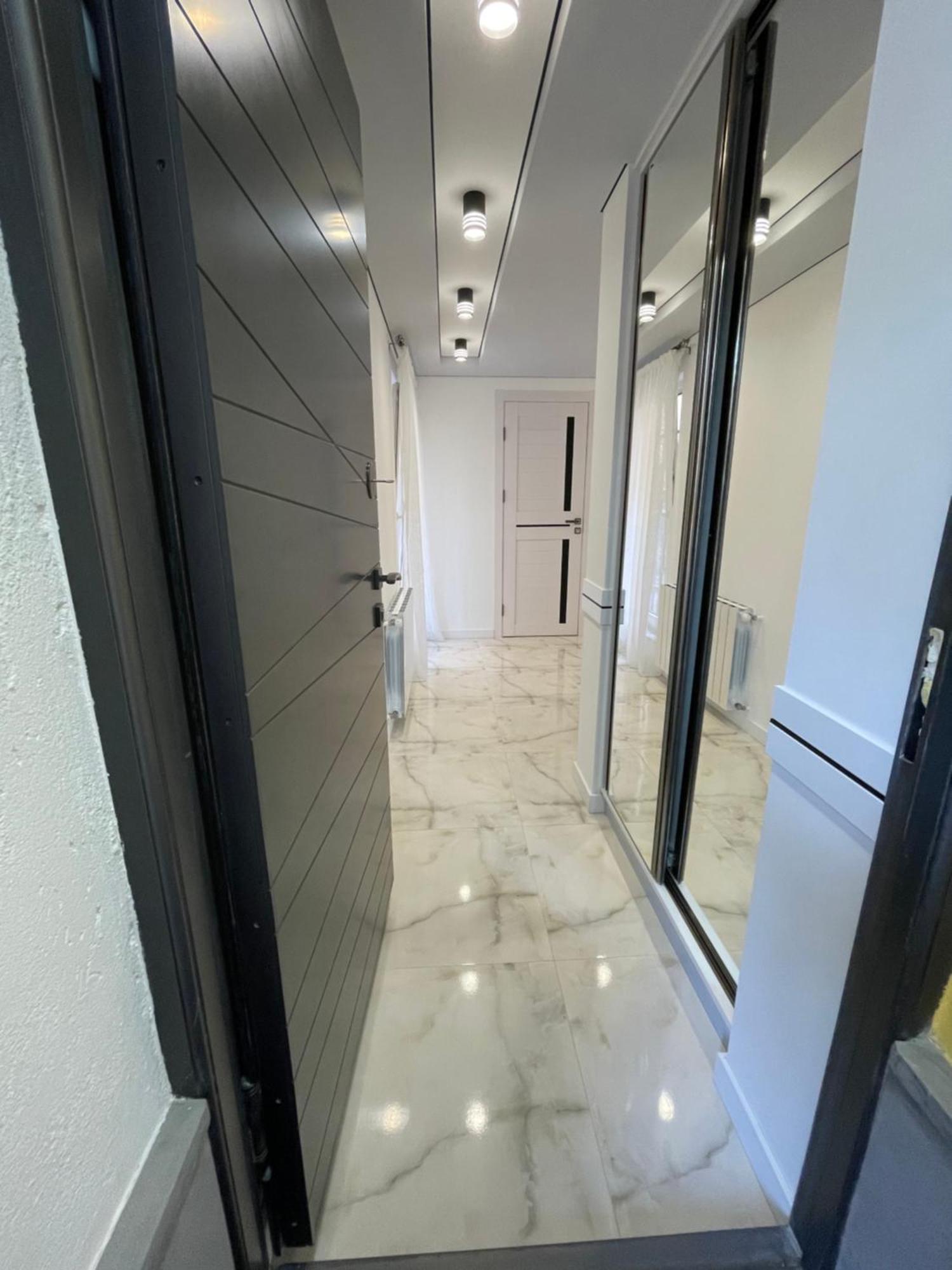Hotel No Problem Erivan Exterior foto