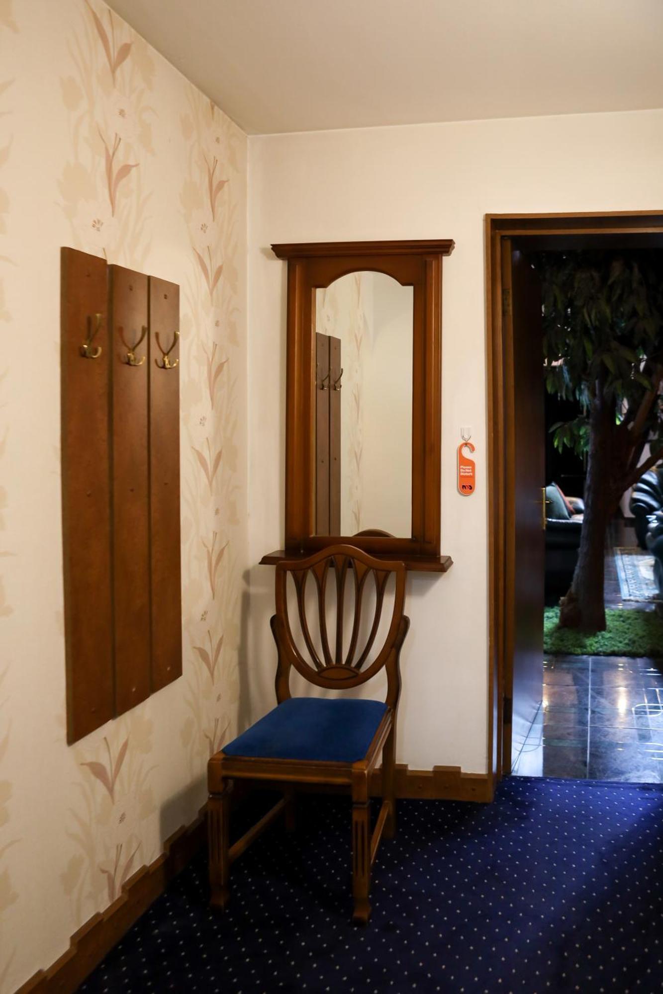 Hotel No Problem Erivan Exterior foto